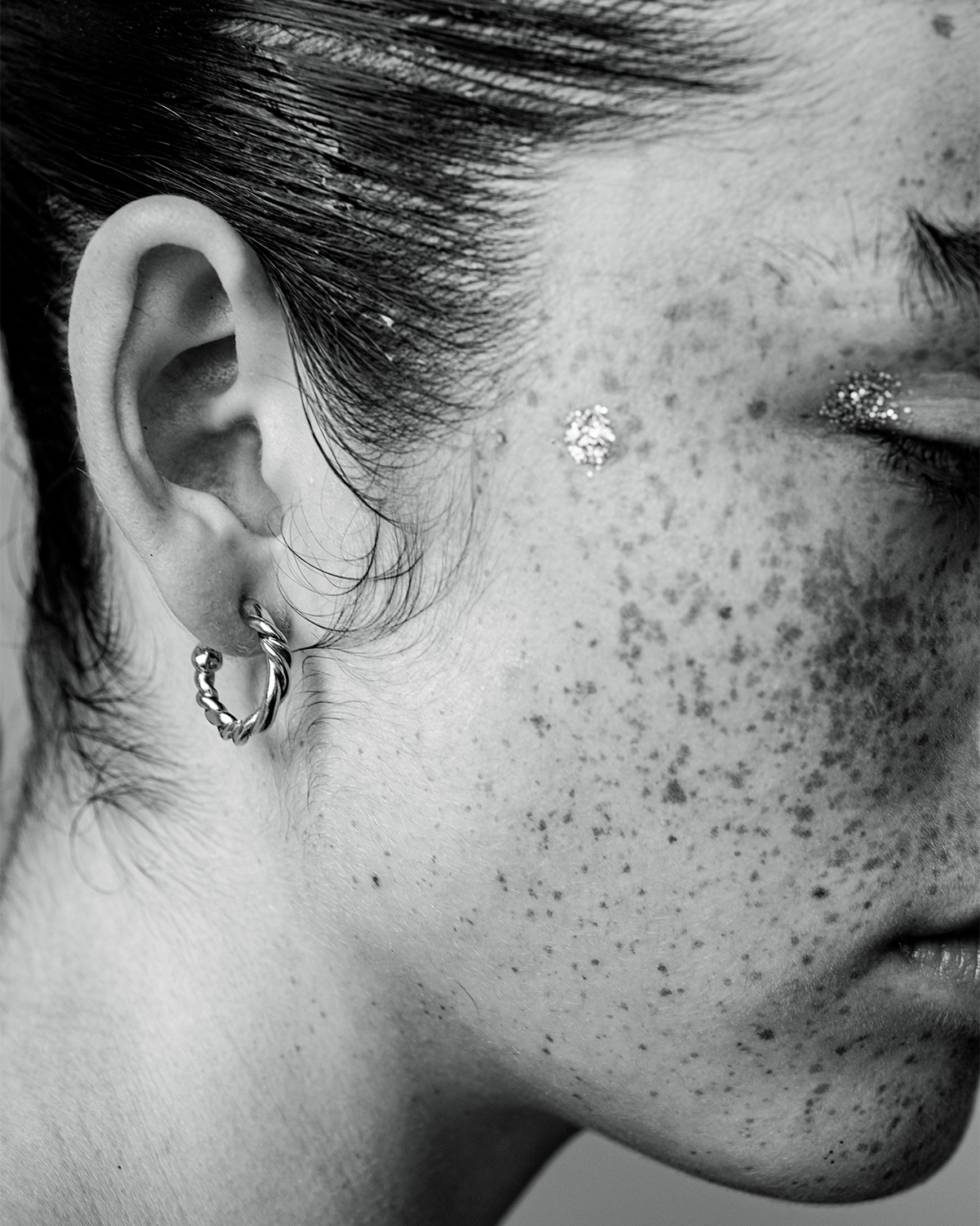 Roots Earrings 詳細画像