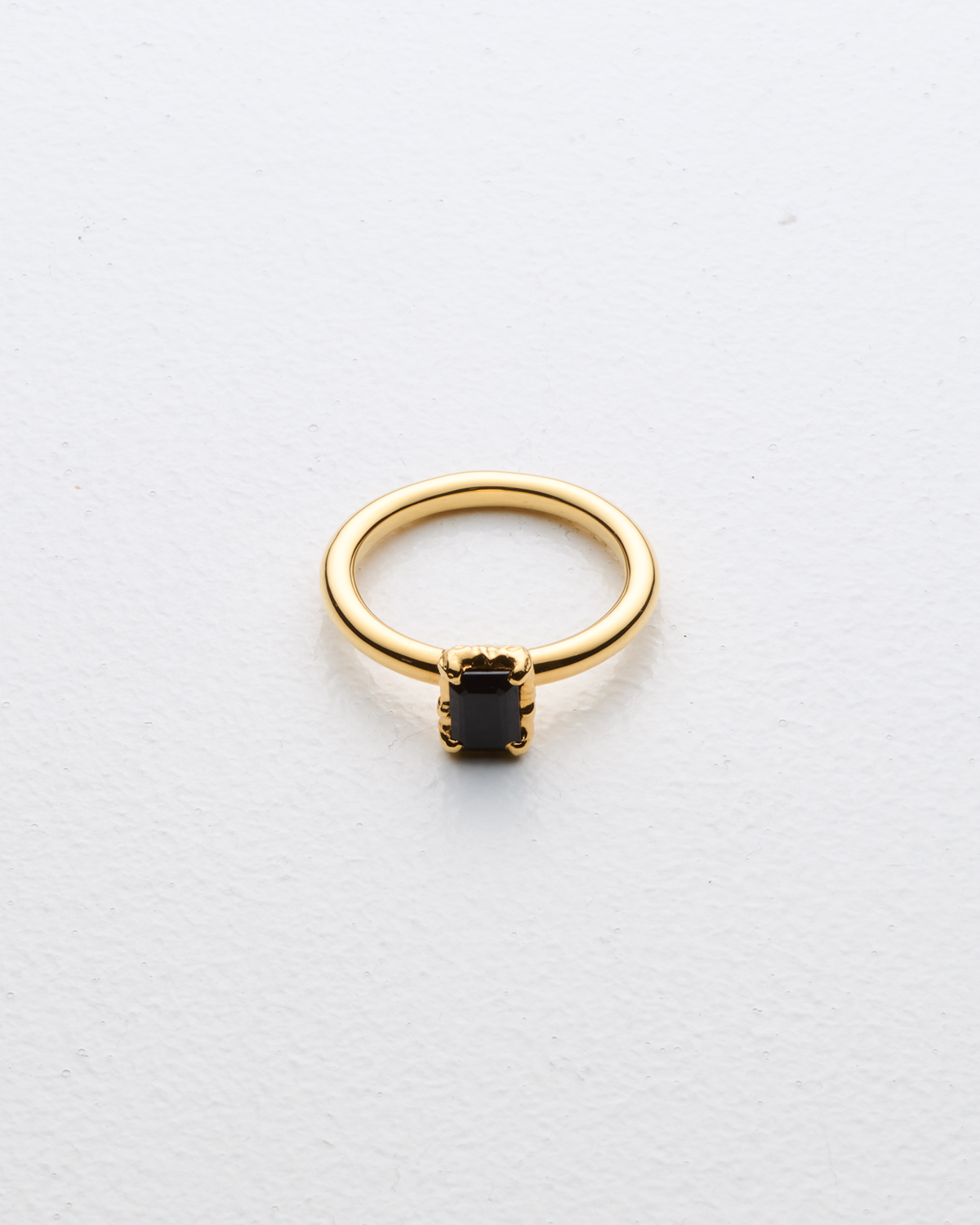 Single Onyx Lava Ring