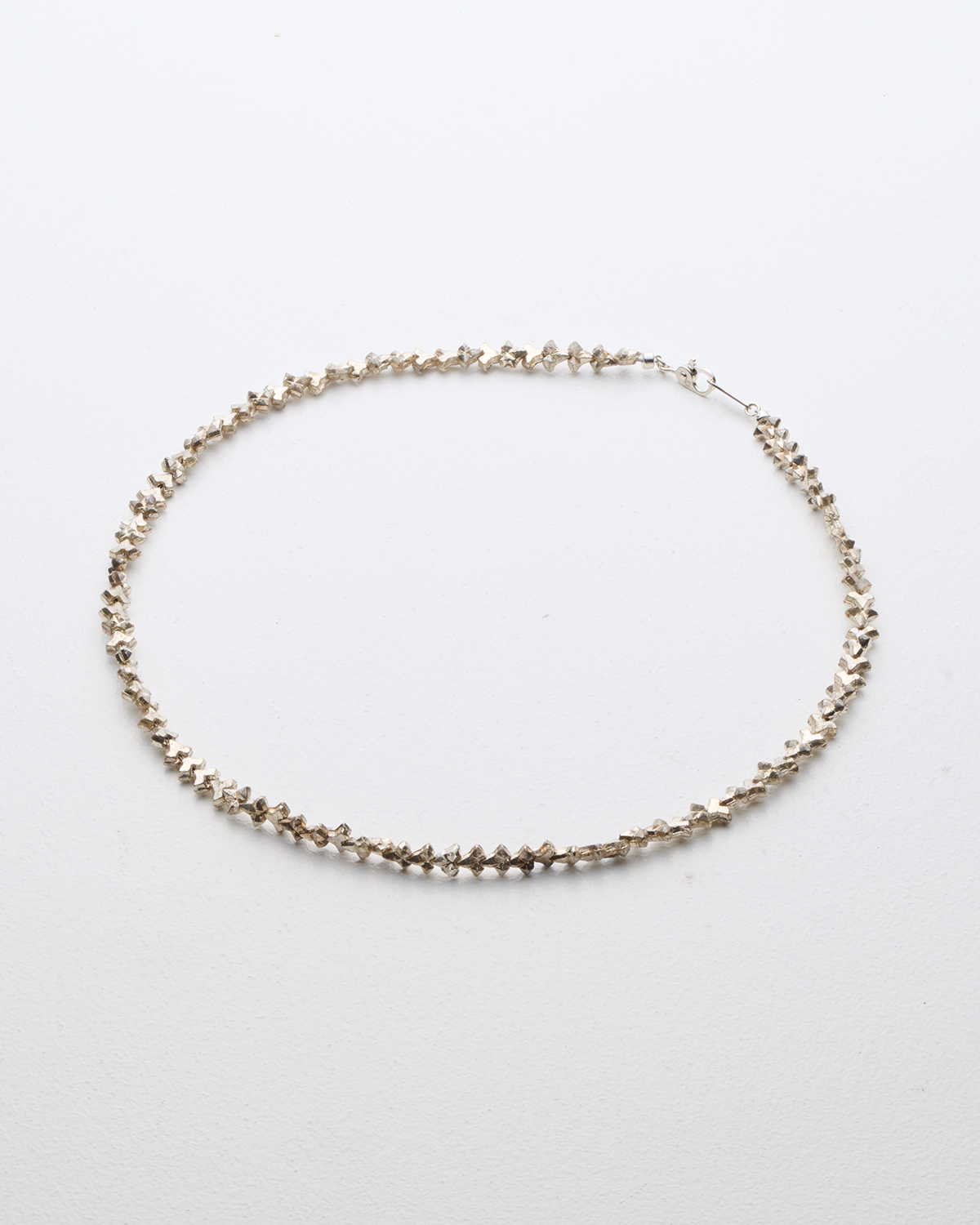 Thorns Metal Glass Beads Neckless